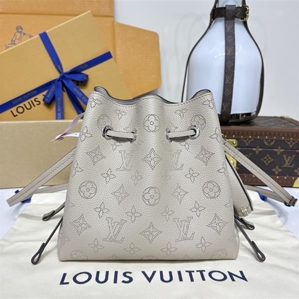 2026124175355290 570